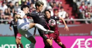 Nhận xét danh sách xuất trận giữa 2 CLB